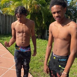 Meet your Posher, Joshua